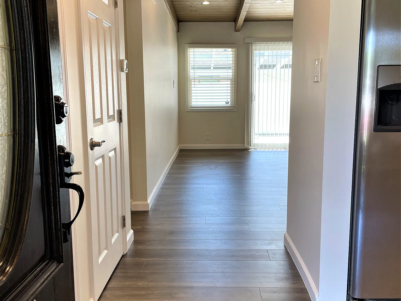 4 bed, 1700 sqft, $4,600 — Photo 4