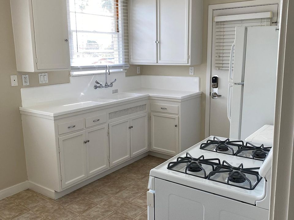1st image of 1054 Doreen Pl APT 1