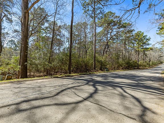 4th image of 5 Bay Hill Rd
