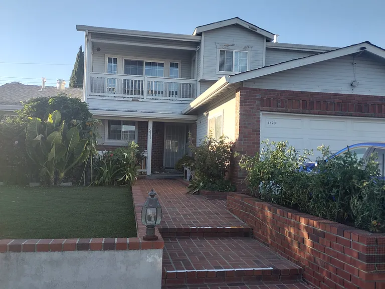 1623 Big Bend Dr — Photo 2