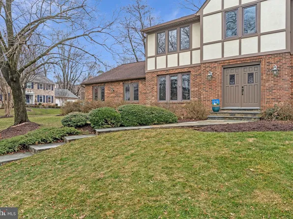 9501 Blythe Dale Ct, Vienna, VA 22182