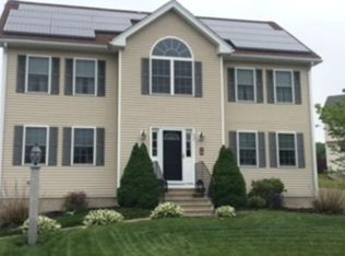 29 Redgate Rd, Dracut, MA 01826