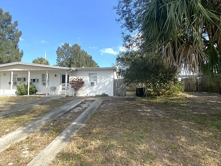 1199 Jordan Ct NE #B — Photo 21