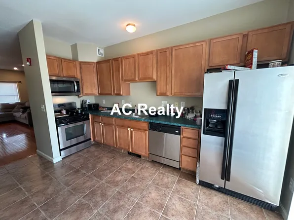 57 Belmont St, Everett, MA 02149