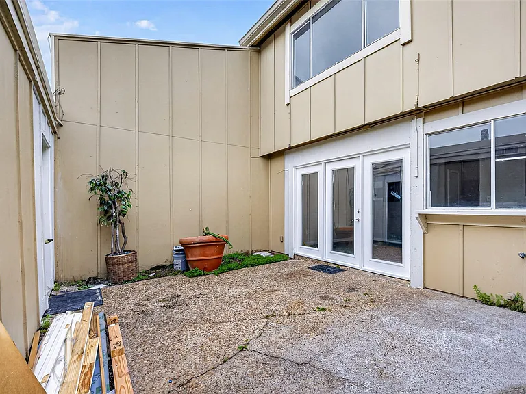 2340 Woodland Park Dr #113 — Photo 42