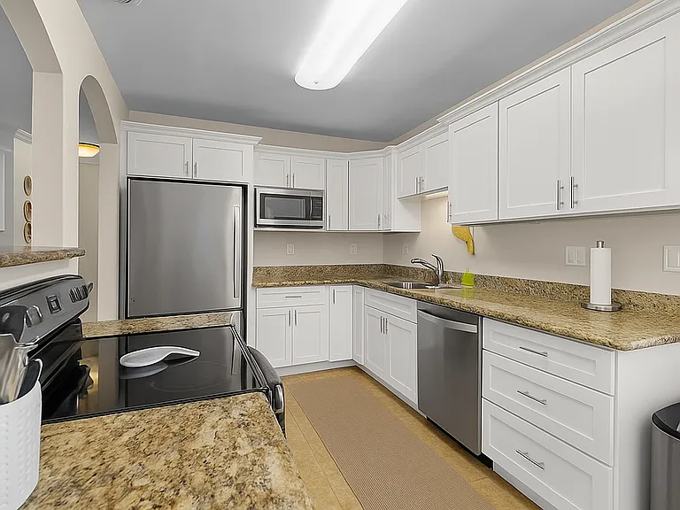 4146 Hamilton St #15 — Photo 4