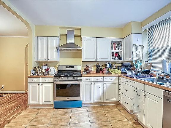 5th image of 1737 E 27th St #1