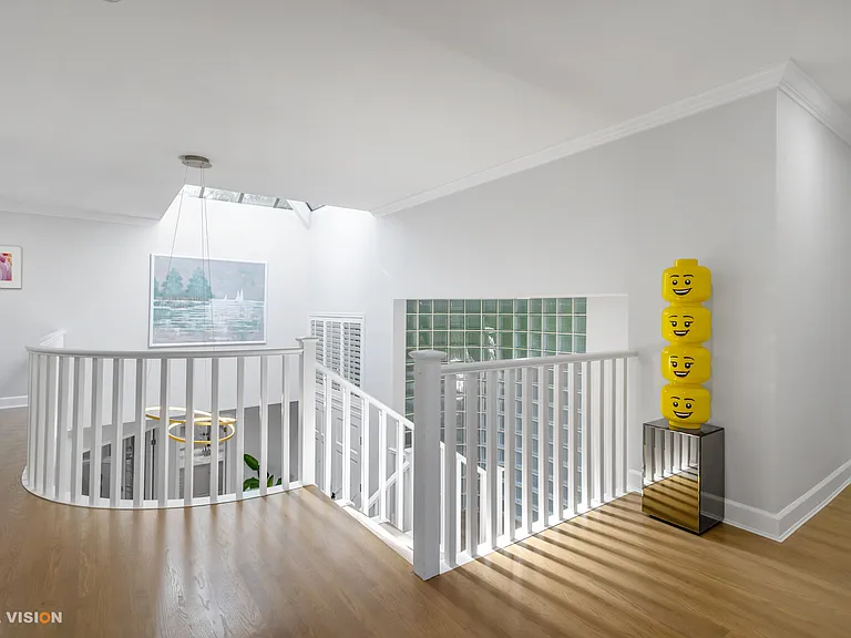 816 Anderson Cres — Photo 24