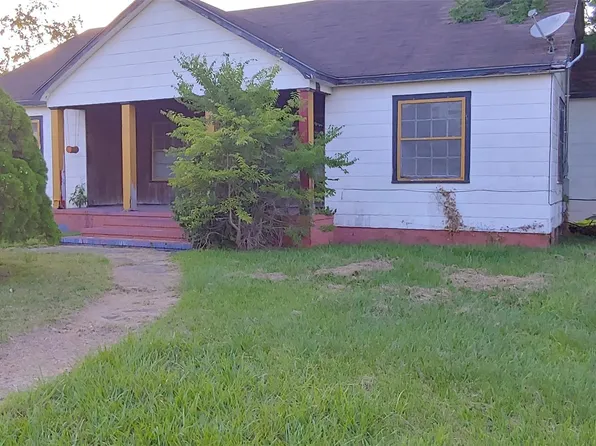 1370 Plum St, Beaumont, TX 77703