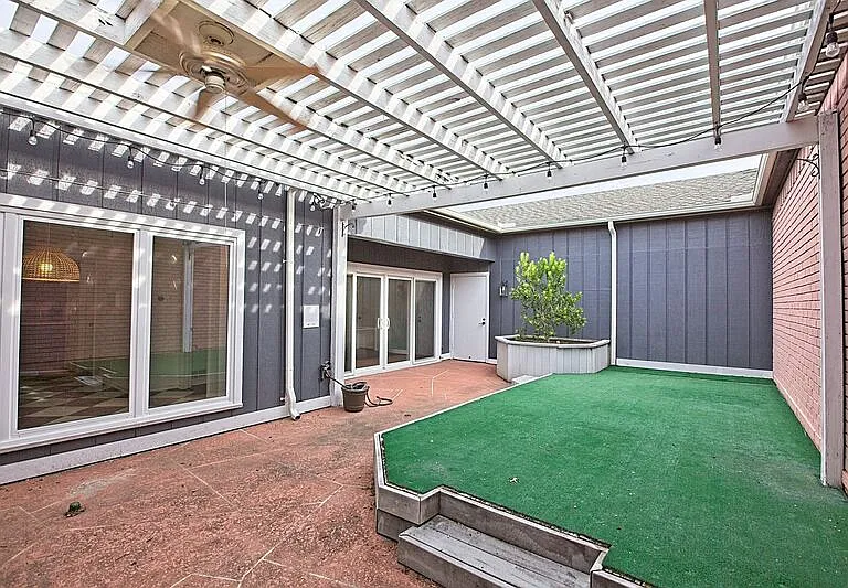 3217 Squireswood Dr — Photo 5