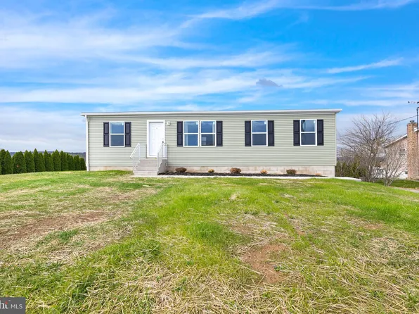 1366 Kbs Rd, Spring Grove, PA 17362