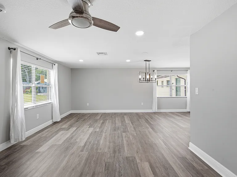 1433 Ellison Ln — Photo 26