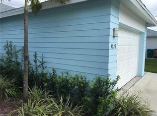4521/4523 SW Santa Barbara Pl, Cape Coral, FL 33914