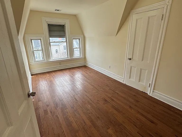 133 Seymour Ave #3 — Photo 7