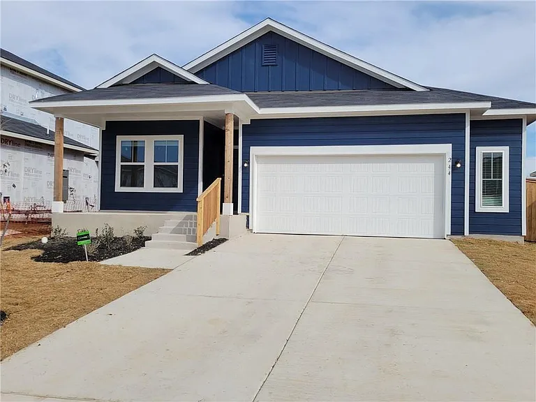 244 Crystal Brook Dr — Photo 1