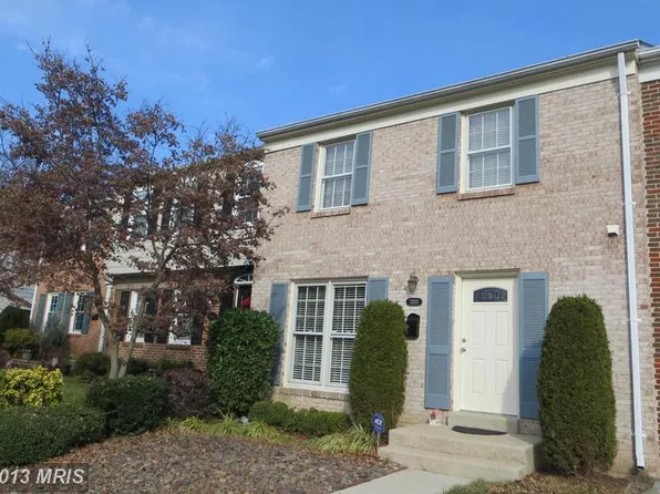 2203 Newton Dr, Rockville, MD 20850