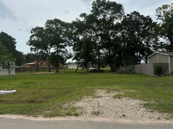 672 Wexford Dr, Conroe, TX 77303