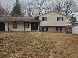 1446 N Henderson Ave, Cape Girardeau, MO 63701