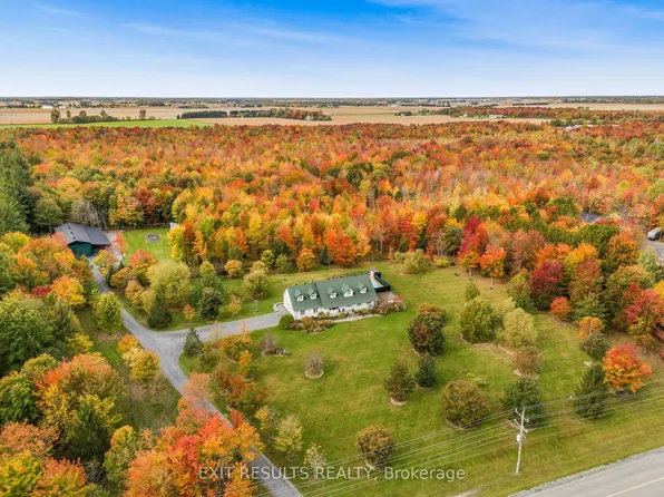 638 Saint Thomas Rd E, Russell, ON K0A 1W0