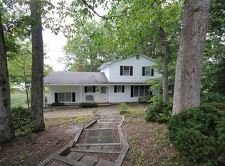 18 Lexington Ave, Toms River, NJ 08753