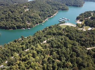 105 Laurel Way, La Follette, TN 37766