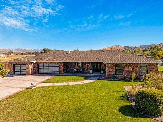 280 Live Oak Ave, Morgan Hill, CA 95037