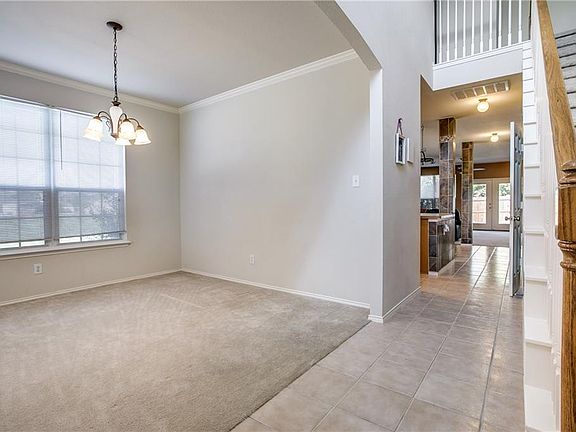 4th image of 352 Amethyst Dr