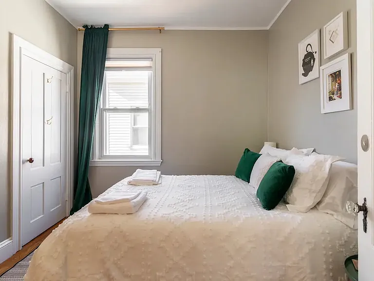 25 Hudson St #2 — Photo 12