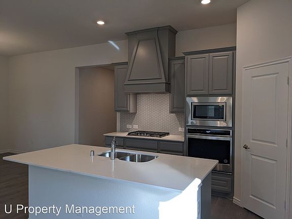 3rd image of 2061 Tahoka Ln