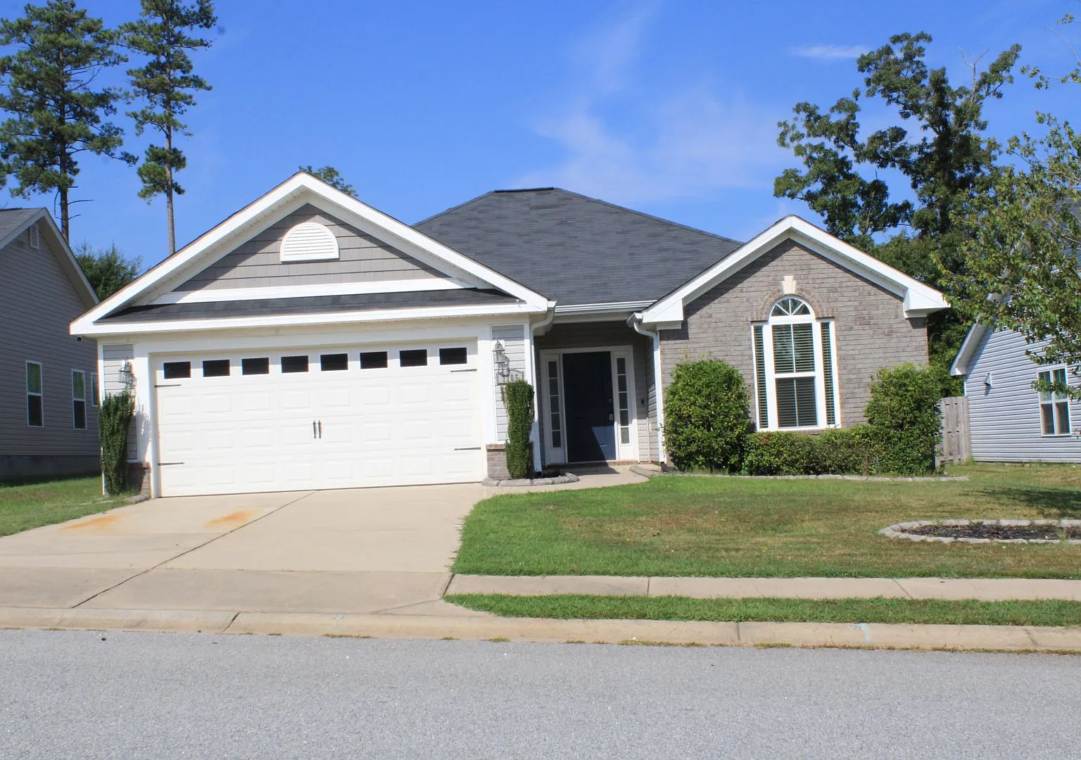 3 Bedroom 2 Bath Hayne's Station! — Photo 1