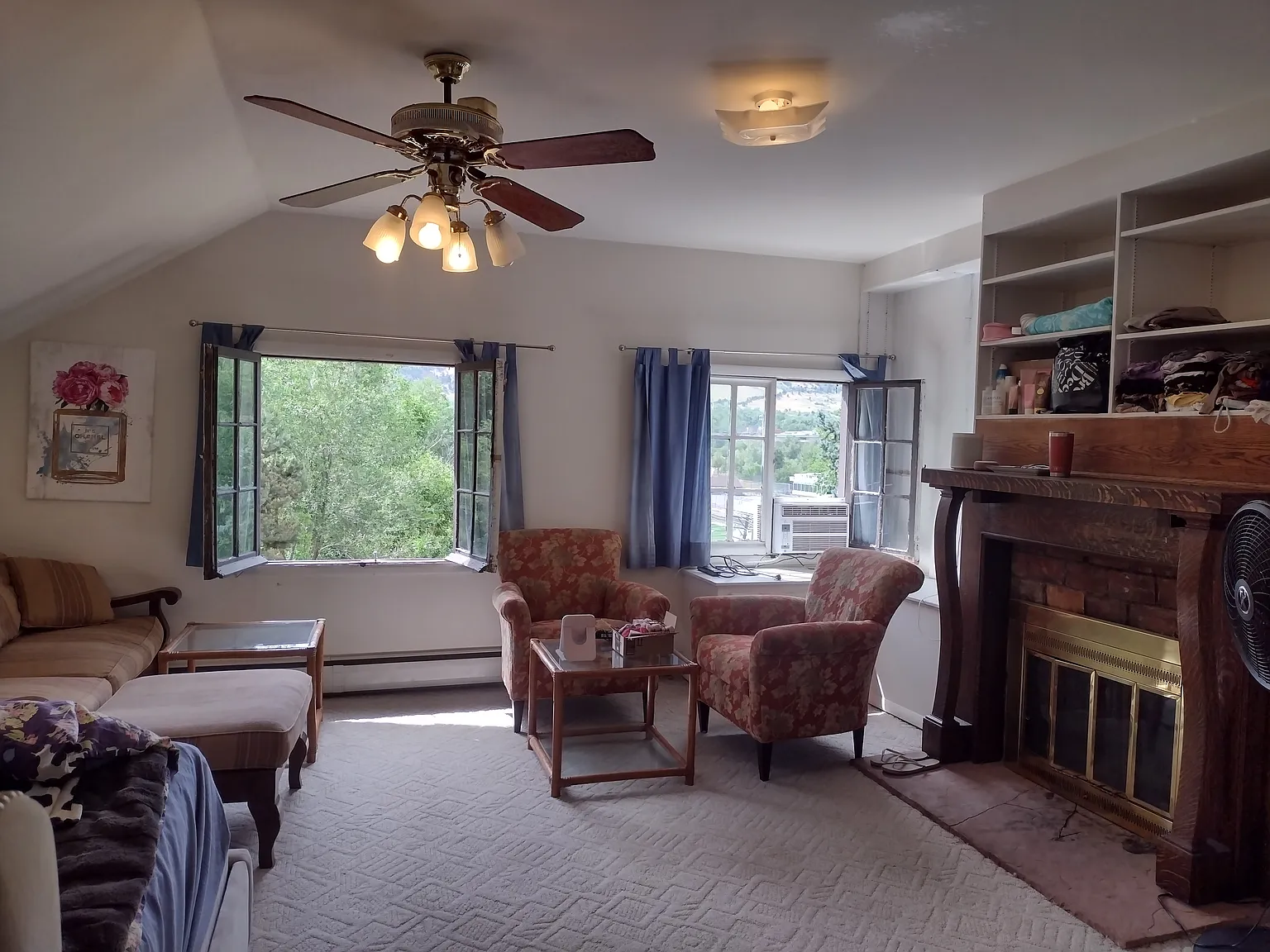 1600 Hillside Rd — Photo 2