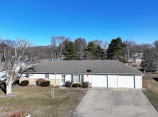 294 W Landing Ter, Winamac, IN 46996