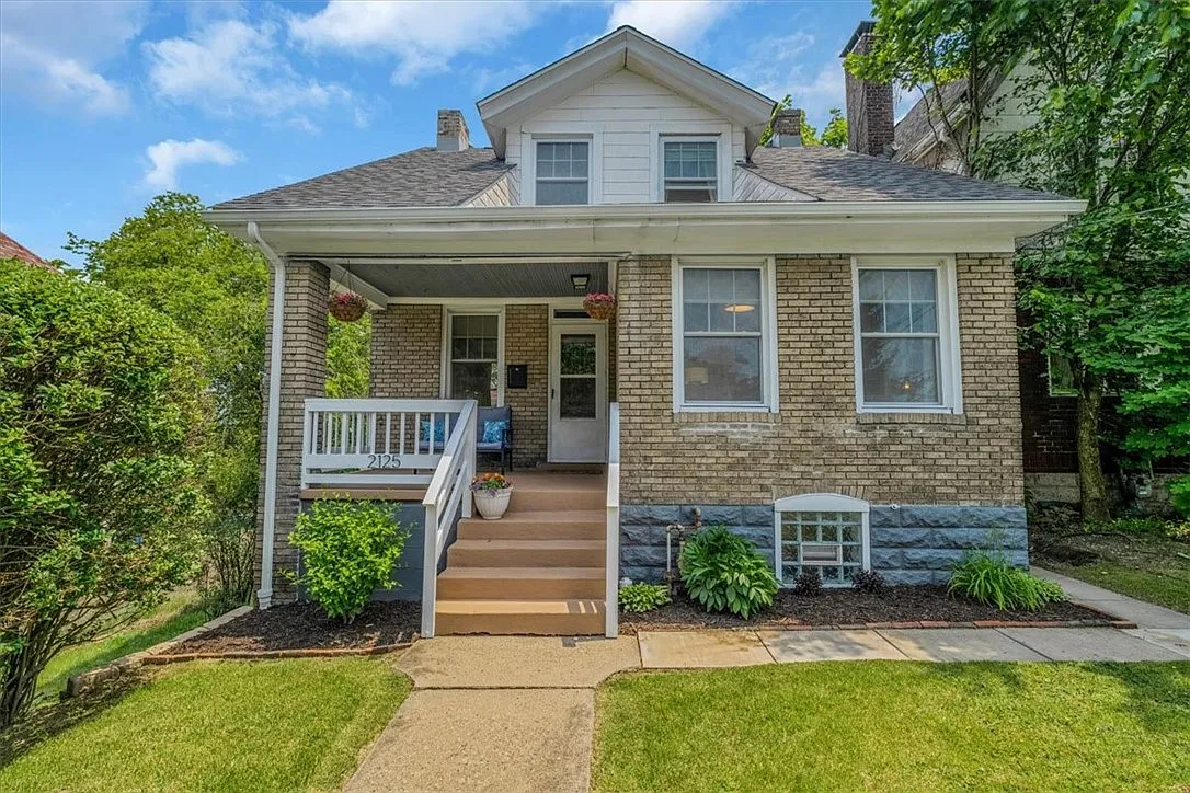 2125 Vodeli St photo 1