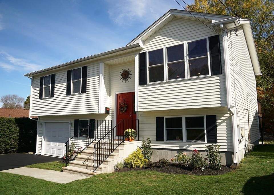 1st image of 9 Laurel St