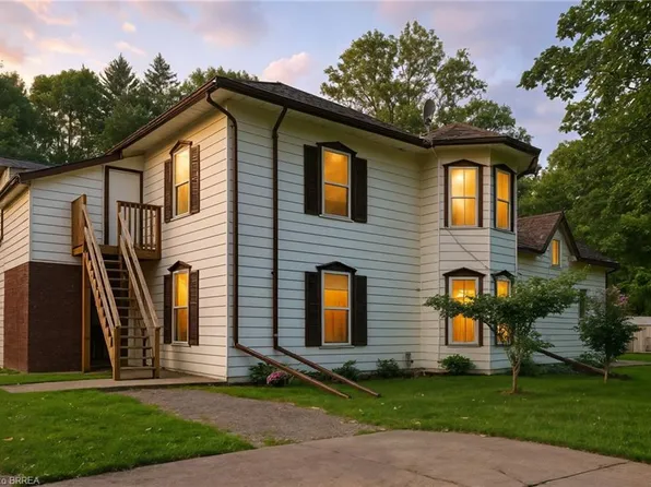 396 William St, Norfolk County, ON N4B 2X5