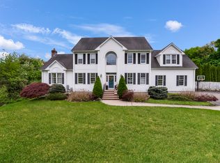 5 Timberline Dr, Walpole, MA 02081