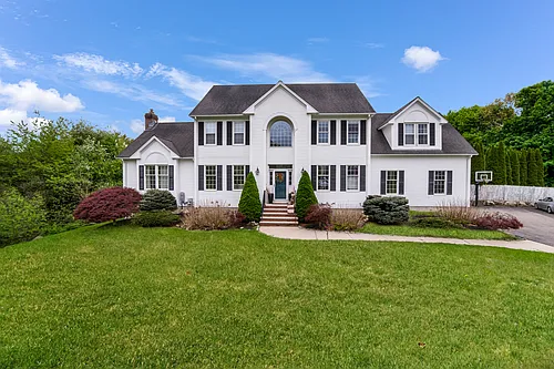 5 Timberline Dr Photo 1