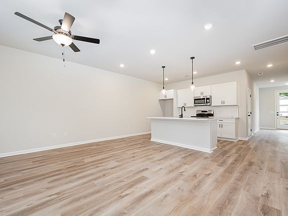 Locust Floorplan - Living Room Kitchen