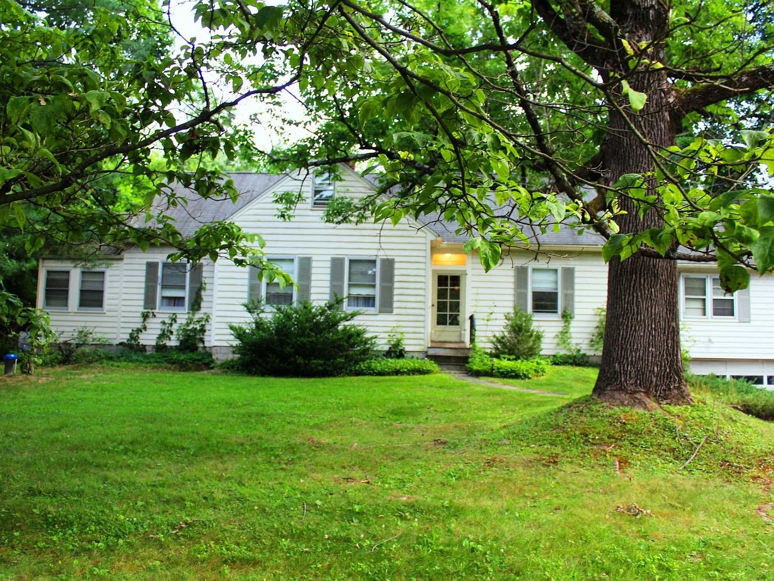 36 Hillis Ter, Poughkeepsie, NY 12603 Zillow