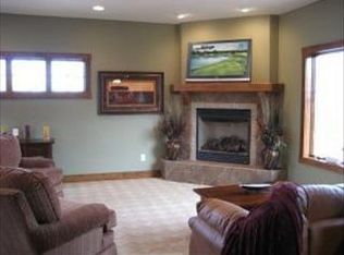 951 NW Cove Ct, Sauk Rapids, MN 56379