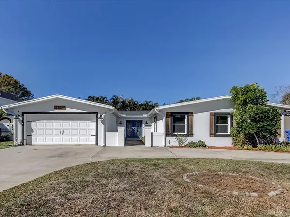 3936 E Eden Roc Cir, Rocky Point, FL 33634