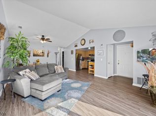 92 Westchester Ter, Annandale, NJ 08801