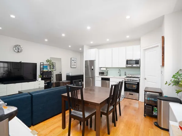 105 Bennett Avenue 24A image 2 of 15