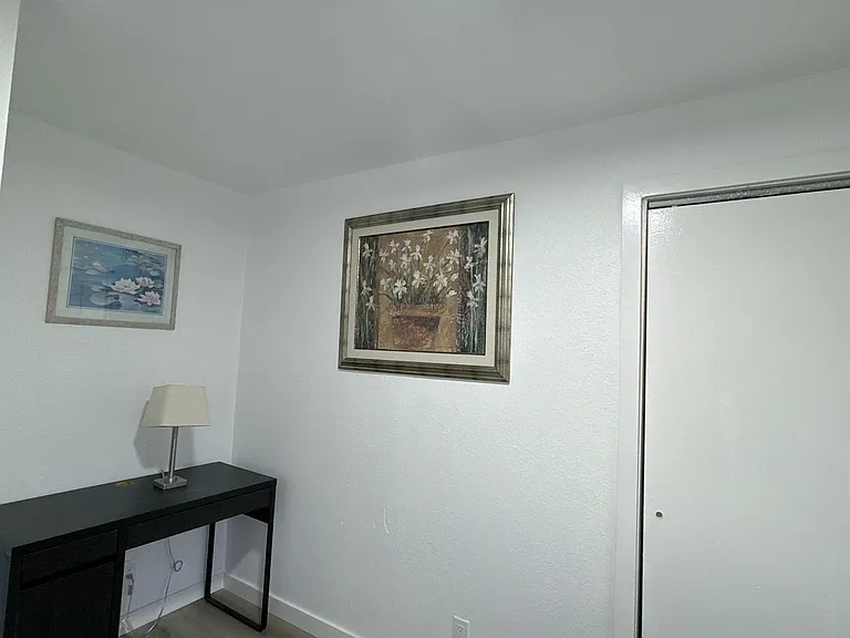 340 NE 158th St #2 — Photo 7