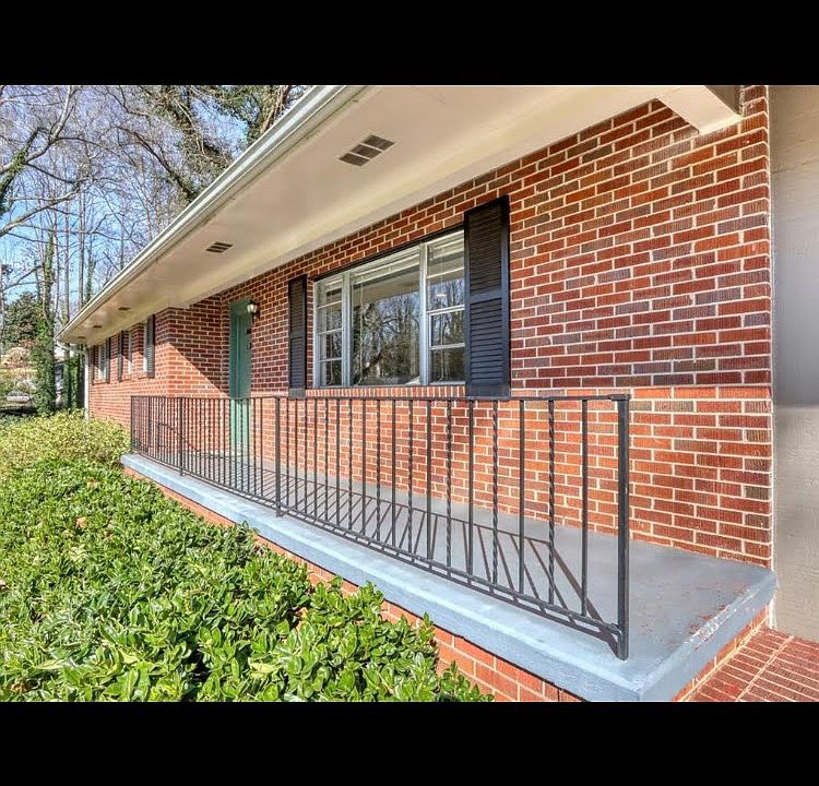 1st image of 1126 S Enota Dr NE