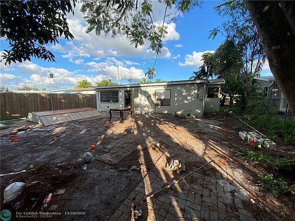 4th image of 5289 NE 3rd Ave