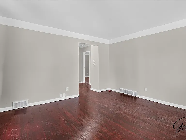 1619 Progress Ave — Photo 6