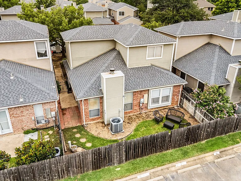 1919 Maplewood Trl — Photo 41
