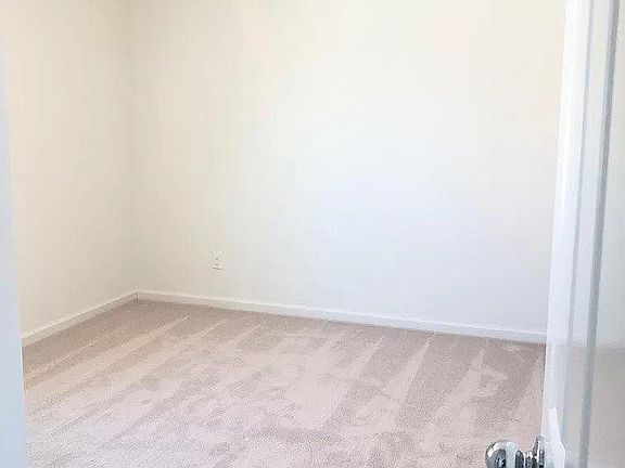 4th image of 190 Kiana Ln