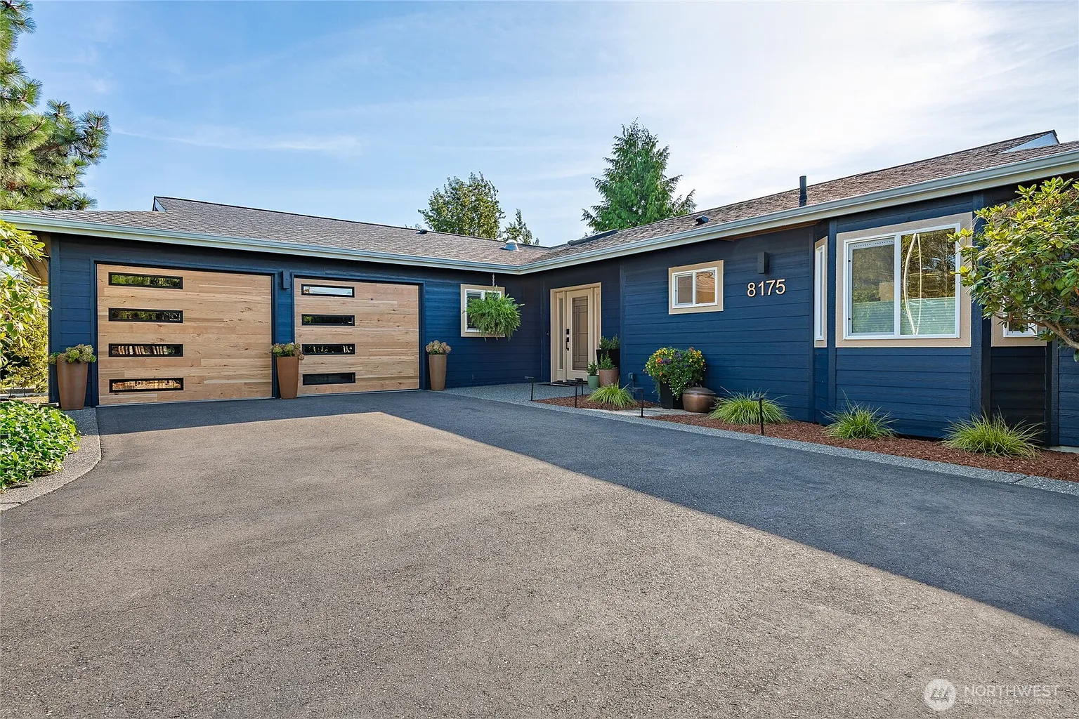 8175 Sehome Road photo 1